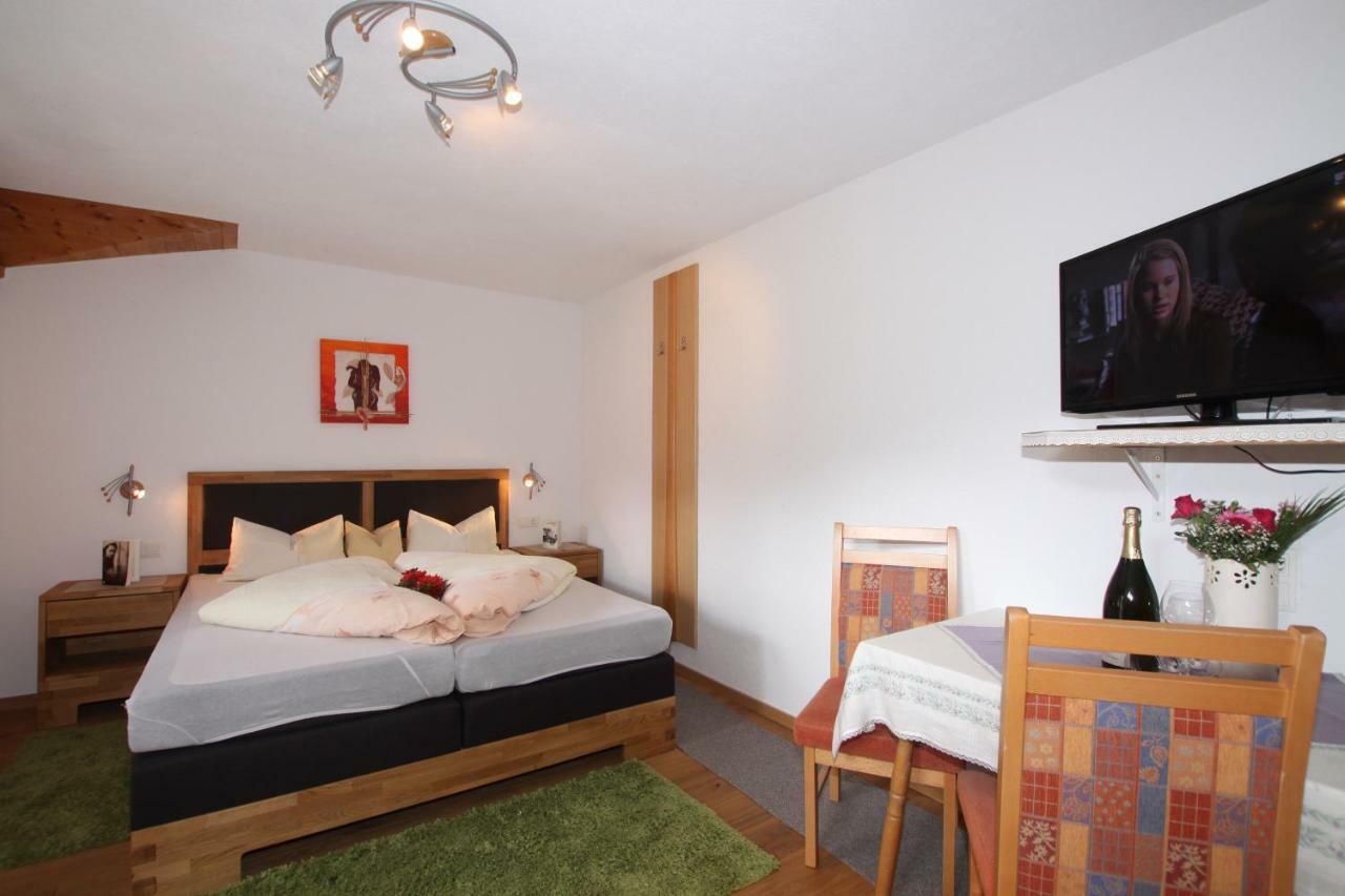 Landhaus Granat Mayrhofen Eksteriør billede